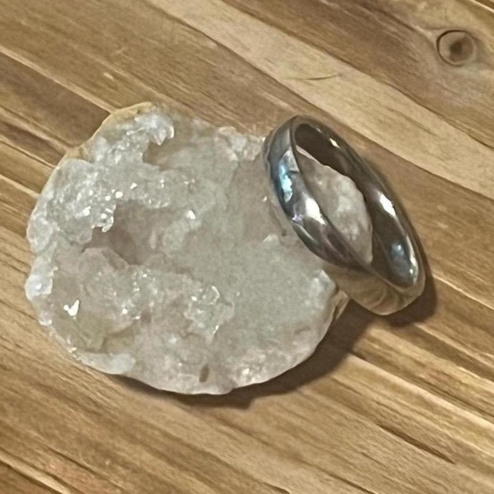 Sterling Silver Band Ring -Polished Finish -Unisex -4mm Width -New -Size 7 - Picture 5 of 8